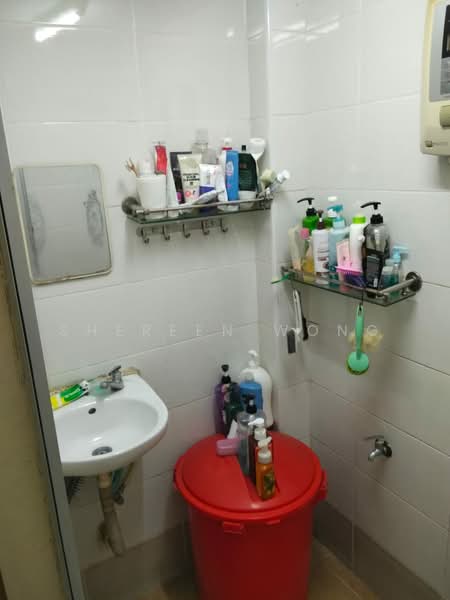 Rumah Teres 2 Tingkat untuk Dijual di Permas Jaya (Johor) - Shereen Wong - Bathroom - PropertyGuru.com.my