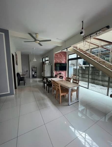 Shop for Rent in Taman Bukit Kaze (Ulu Tiram) - Reny Hee - Dining Room - PropertyGuru.com.my