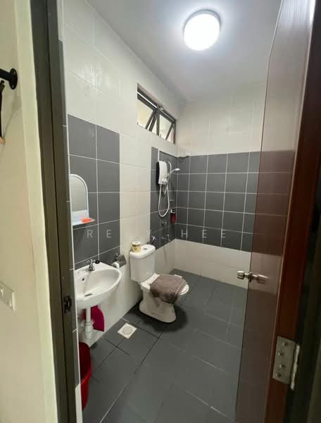 Shop for Rent in Taman Bukit Kaze (Ulu Tiram) - Reny Hee - PropertyGuru.com.my