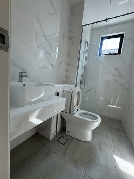 Semi-Detached House for Sale in Bandar Cassia (Batu Kawan) - Edwin Chin - Bathroom - PropertyGuru.com.my