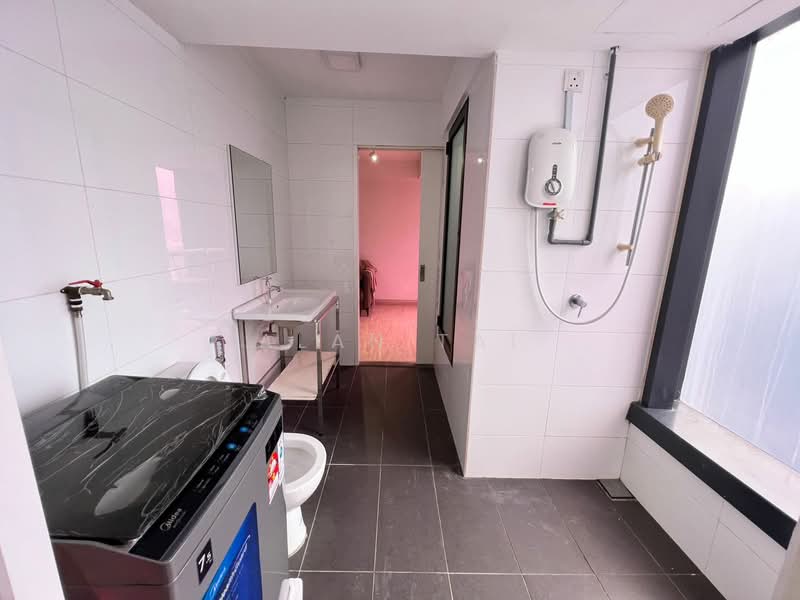 Service Residence for Rent at Halo Sunday @ Empire City - Alan Tai - Bathroom - PropertyGuru.com.my