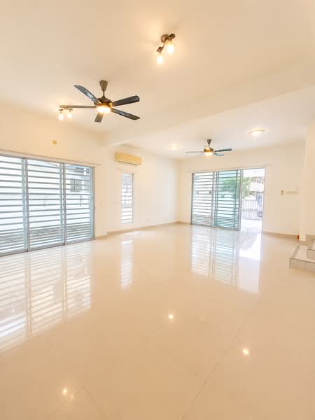 Semi-Detached House for Sale in Seremban (Negeri Sembilan) - Ong Jia Hui - Living Room - PropertyGuru.com.my