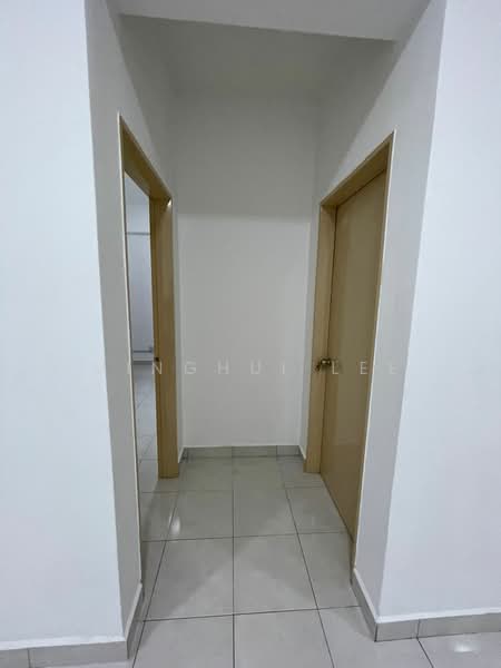 Apartment for Sale at Seri Intan Apartment - Minghui Lee - Corridor - PropertyGuru.com.my