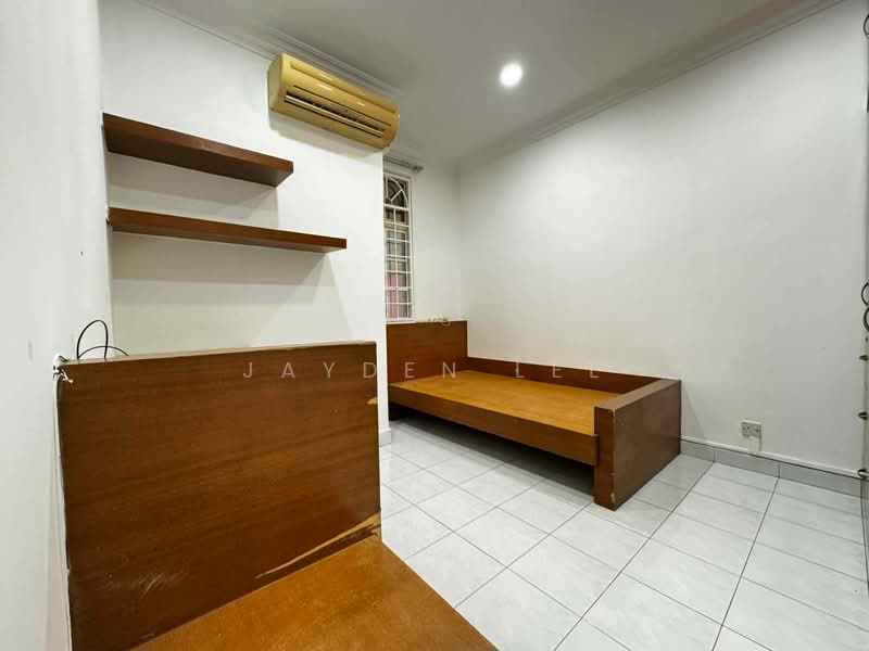 2-storey Terraced House for Sale in Taman Wawasan (Puchong) - Jayden Lee - Bedroom - PropertyGuru.com.my