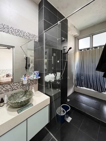 Kondominium untuk Disewa di The Seed Taman Sutera Utama - Alisa Liang - Bathroom - PropertyGuru.com.my