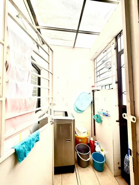 Rumah Teres 3 Tingkat untuk Dijual di Taman Tasik Damai (Sungai Besi) - Sally Anne Khoo Siew bee - Balcony - PropertyGuru.com.my