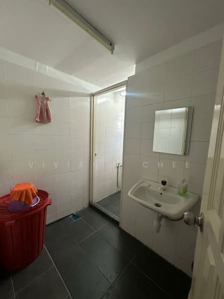 Kedai / Pejabat untuk Disewa di TTDI Hills (Kuala Lumpur) - Vivianie Chee - Bathroom - PropertyGuru.com.my
