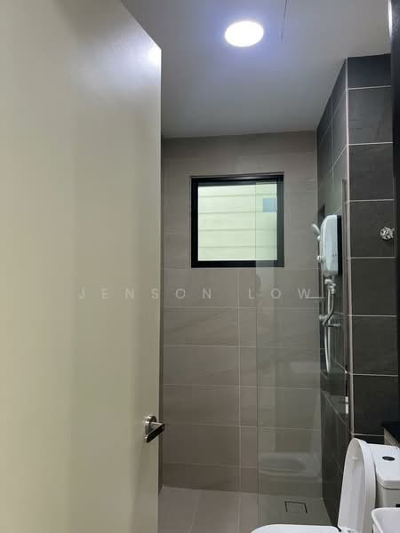 Servis Apartment untuk Disewa di 2Rio Residence @ Bandar Puteri Puchong - Jenson Low - Bathroom - PropertyGuru.com.my