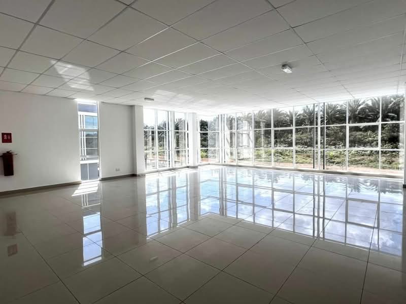 Cluster Factory for Rent in Taman Desa Cemerlang (Ulu Tiram) - Sky Tan - Interior - PropertyGuru.com.my