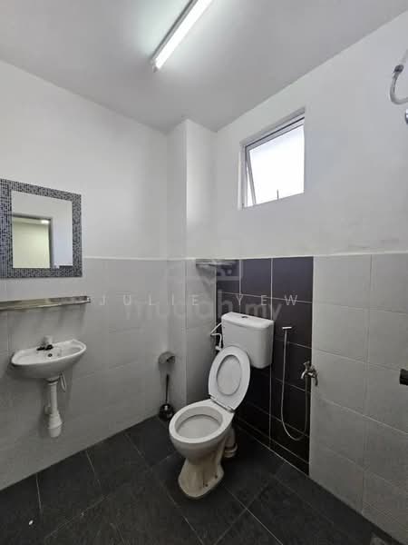 Rumah Teres 2 Tingkat untuk Dijual di Taman Nusantara (Iskandar Puteri (Nusajaya)) - Julie Yew - Bathroom - PropertyGuru.com.my