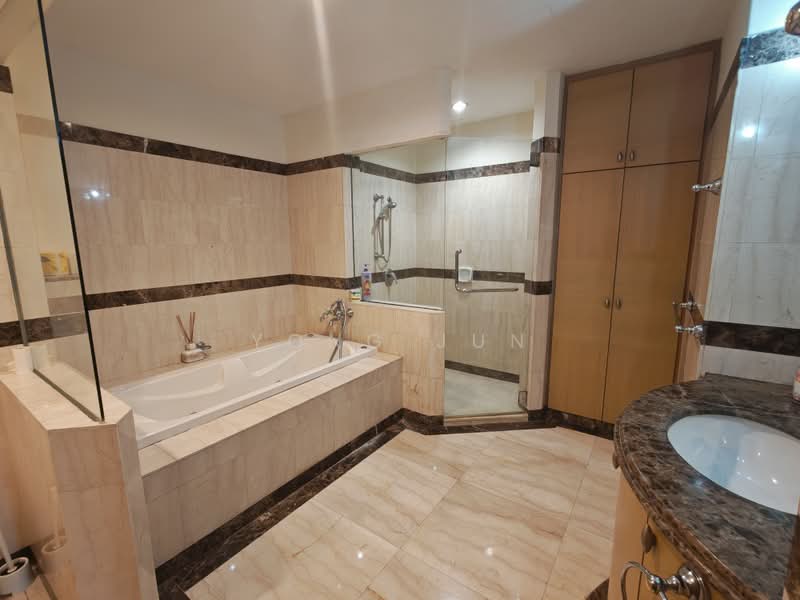 Service Residence for Sale at 3 Kia Peng - Yong Jun - Bathroom - PropertyGuru.com.my
