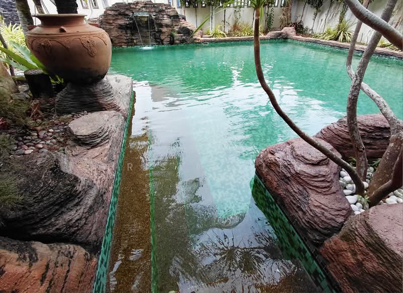 Bungalow for Sale in Bandar Mahkota Cheras (Cheras) - Christine Lim - Pool - PropertyGuru.com.my