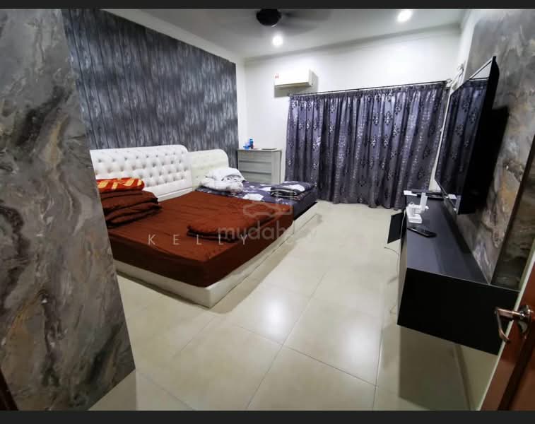Rumah Bandar untuk Dijual di Taman Lagenda Mas (Cheras) - Kelly Chua - Bedroom - PropertyGuru.com.my