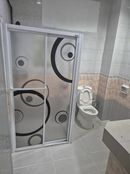 Rumah Teres 2 Tingkat untuk Disewa di Taman Redang (Johor Bahru) - Reny Hee - Bathroom - PropertyGuru.com.my