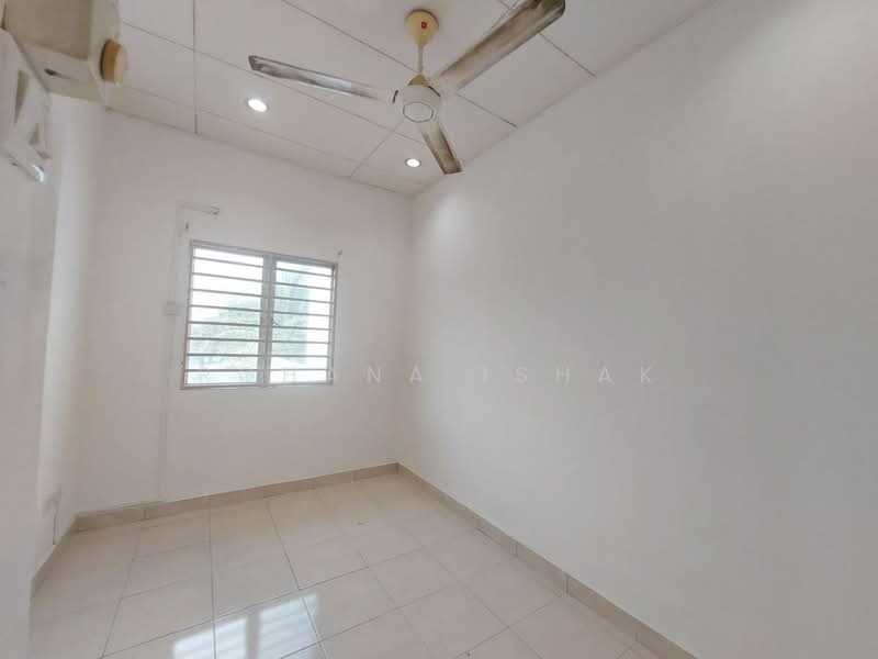 Terraced House for Sale in Sungai Buloh (Selangor) - Rohana Ishak - Interior - PropertyGuru.com.my