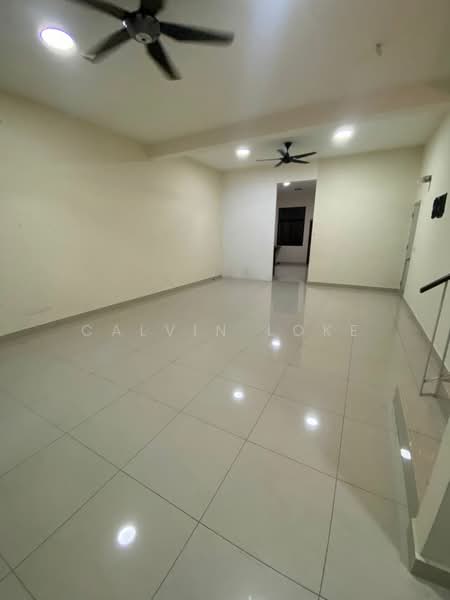 Rumah Teres untuk Dijual di Bangi (Selangor) - Calvin Loke - Living Room - PropertyGuru.com.my