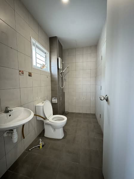 2-storey Terraced House for Sale in Bandar Rimbayu (Telok Panglima Garang) - Miki You - Bathroom - PropertyGuru.com.my