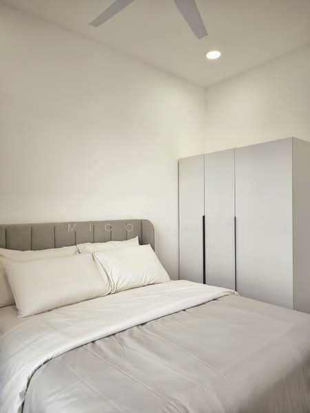 Servis Apartment untuk Disewa di Sunway Belfield - Mico Wong - Bedroom - PropertyGuru.com.my