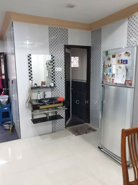 Rumah Teres 3 Tingkat untuk Dijual di Kajang (Selangor) - Kelly Chua - Kitchen - PropertyGuru.com.my