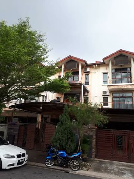 Rumah Teres 3 Tingkat untuk Dijual di Kajang (Selangor) - Kelly Chua - Exterior - PropertyGuru.com.my