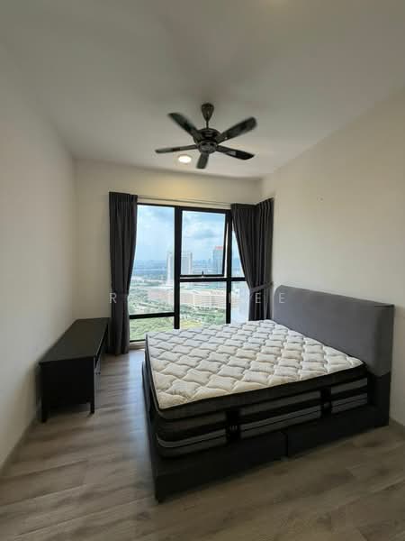 Servis Apartment untuk Disewa di Southkey Mosaic - Reny Hee - Bedroom - PropertyGuru.com.my