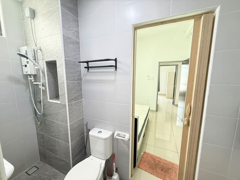 Apartment for Rent at KSL Residence 2 @ Kangkar Tebrau - Vincent Tea - Bathroom - PropertyGuru.com.my