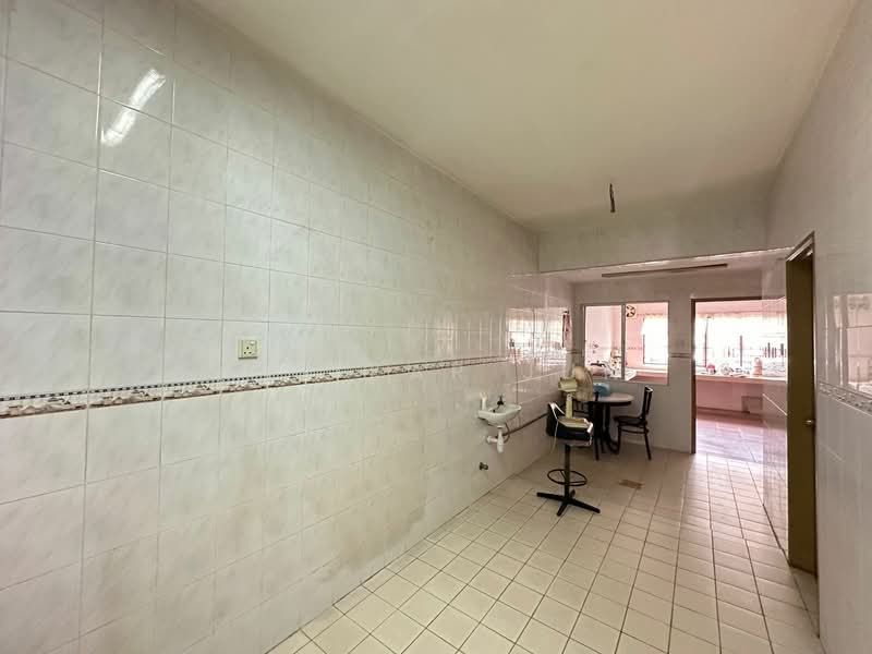 Rumah Teres untuk Dijual di Taman Seri Taming (Cheras) - Hei Kar Jun - Kitchen - PropertyGuru.com.my