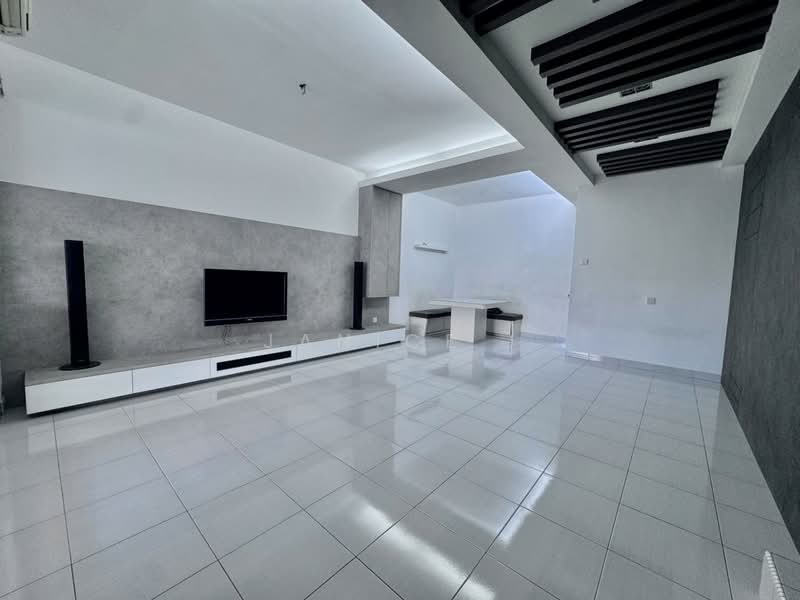 Rumah Teres 2 Tingkat untuk Dijual di Setia Tropika (Johor Bahru) - Janice . - PropertyGuru.com.my