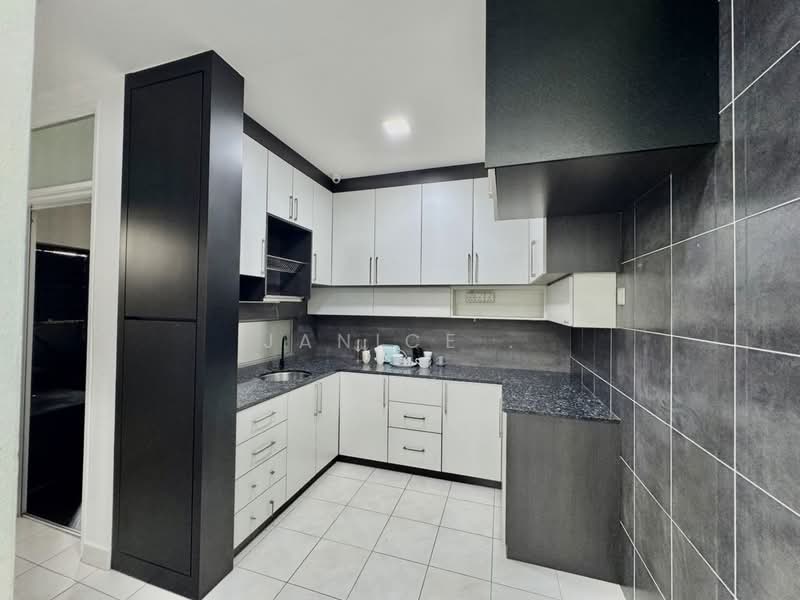 Rumah Teres 2 Tingkat untuk Dijual di Setia Tropika (Johor Bahru) - Janice . - PropertyGuru.com.my