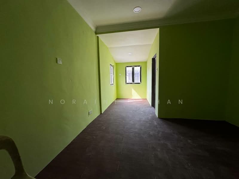 Rumah Teres 2 Tingkat untuk Dijual di Taman Jasmin (Kajang) - Noraini Dahan - Interior - PropertyGuru.com.my
