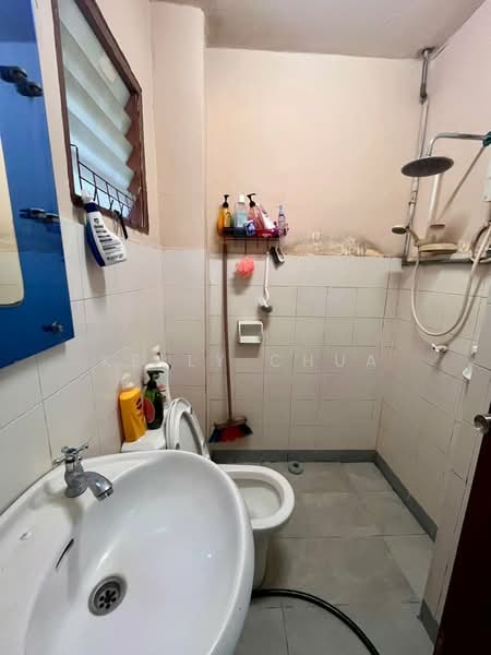 Rumah Teres 2 Tingkat untuk Dijual di Taman Bukit Permai (Cheras) - Kelly Chua - Bathroom - PropertyGuru.com.my