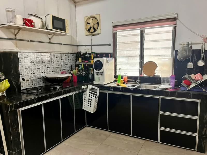 Rumah Teres 2 Tingkat untuk Dijual di Taman Bukit Permai (Cheras) - Kelly Chua - Kitchen - PropertyGuru.com.my