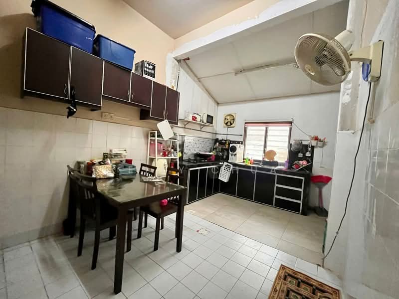 Rumah Teres 2 Tingkat untuk Dijual di Taman Bukit Permai (Cheras) - Kelly Chua - Kitchen - PropertyGuru.com.my