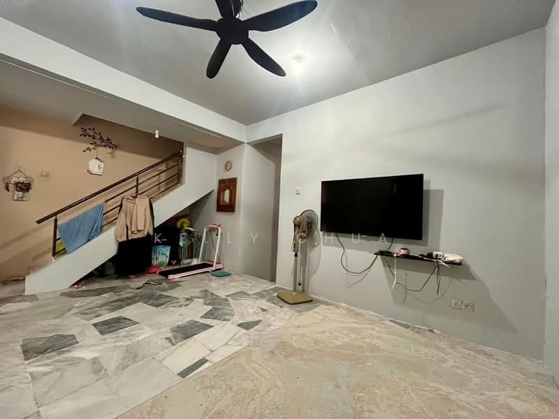 Rumah Teres 2 Tingkat untuk Dijual di Taman Bukit Permai (Cheras) - Kelly Chua - Living Room - PropertyGuru.com.my
