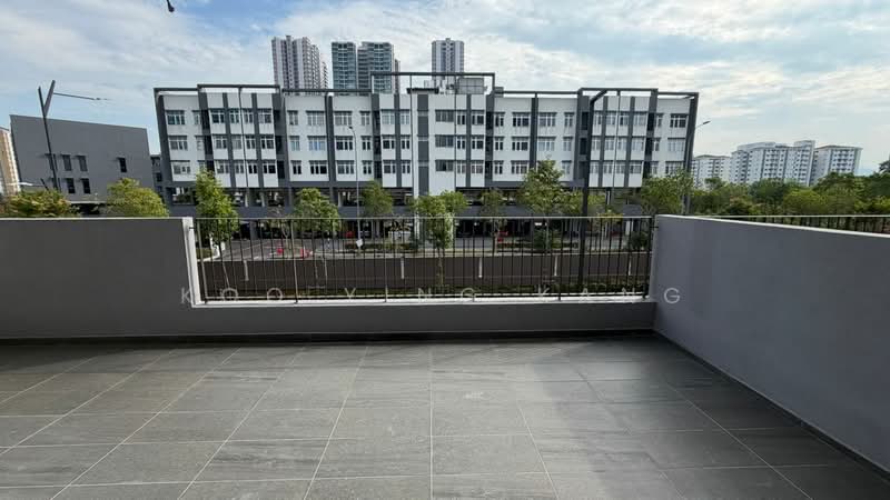 2.5-storey Terraced House for Rent in Taman Bukit Serdang (Seri Kembangan) - Koo Ying Kang - Exterior - PropertyGuru.com.my