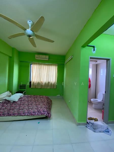 Servis Apartment untuk Dijual di D'Alamanda - Jasmine Yap - Bedroom - PropertyGuru.com.my