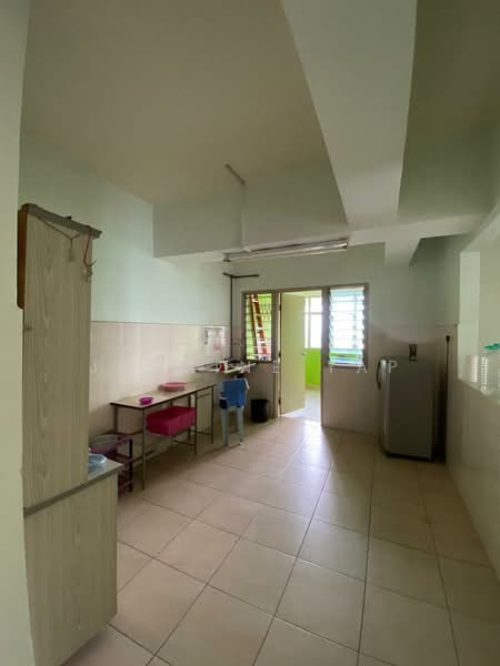 Servis Apartment untuk Dijual di D'Alamanda - Jasmine Yap - Kitchen - PropertyGuru.com.my