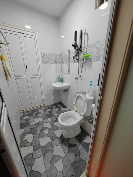 Apartment for Sale at I Suria - Freddy Tan - PropertyGuru.com.my