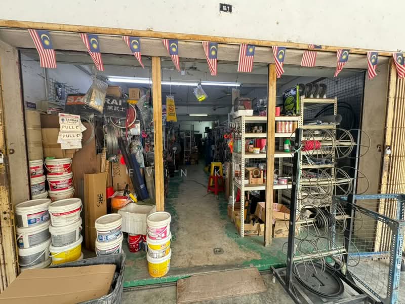 Shop for Sale in Saujana Akasia (Sungai Buloh) - Levin Khoo - Exterior - PropertyGuru.com.my
