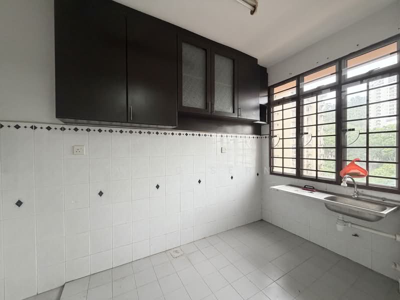 Kondominium untuk Disewa di Azuria Condominium - Weng Sern - Kitchen - PropertyGuru.com.my