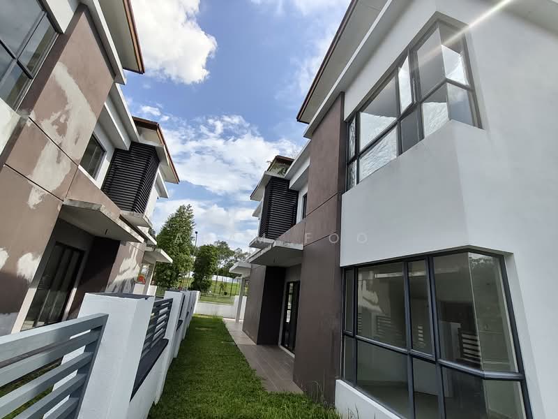 Semi-Detached House for Sale in Rawang (Selangor) - Adam Foo - Exterior - PropertyGuru.com.my