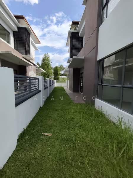 Semi-Detached House for Sale in Rawang (Selangor) - Adam Foo - Exterior - PropertyGuru.com.my