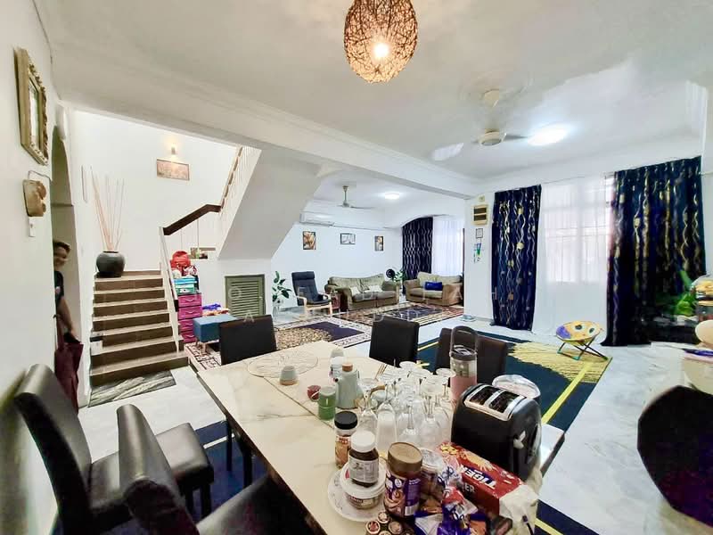 Rumah Teres 2 Tingkat untuk Dijual di TTDI Jaya (Shah Alam) - NORFADILAH ZAINUDDIN - Living Room - PropertyGuru.com.my