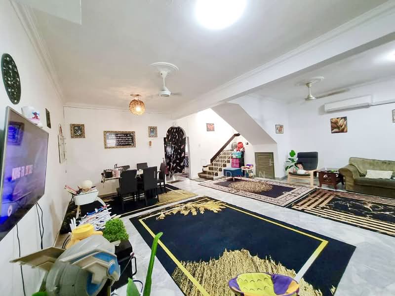 Rumah Teres 2 Tingkat untuk Dijual di TTDI Jaya (Shah Alam) - NORFADILAH ZAINUDDIN - Living Room - PropertyGuru.com.my