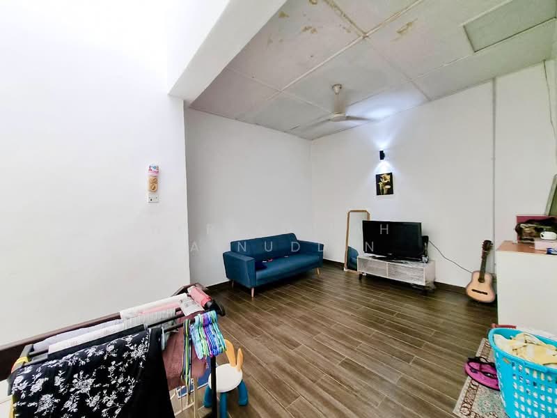 Rumah Teres 2 Tingkat untuk Dijual di TTDI Jaya (Shah Alam) - NORFADILAH ZAINUDDIN - Living Room - PropertyGuru.com.my