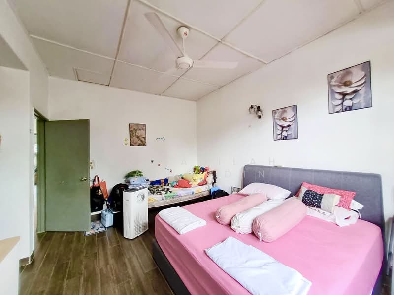 Rumah Teres 2 Tingkat untuk Dijual di TTDI Jaya (Shah Alam) - NORFADILAH ZAINUDDIN - Bedroom - PropertyGuru.com.my