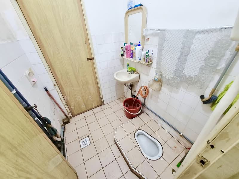 Rumah Teres 2 Tingkat untuk Dijual di TTDI Jaya (Shah Alam) - NORFADILAH ZAINUDDIN - Bathroom - PropertyGuru.com.my