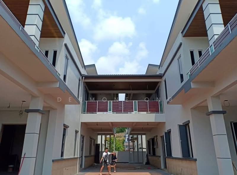 Rumah Berkembar untuk Dijual di Taman Desa Kenanga 2 (Semenyih) - Desmone Ong - PropertyGuru.com.my