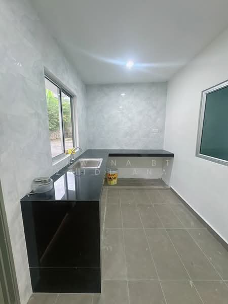 1-storey Terraced House for Sale in Rawang (Selangor) - Zawana BT Zaidi Ana - Kitchen - PropertyGuru.com.my