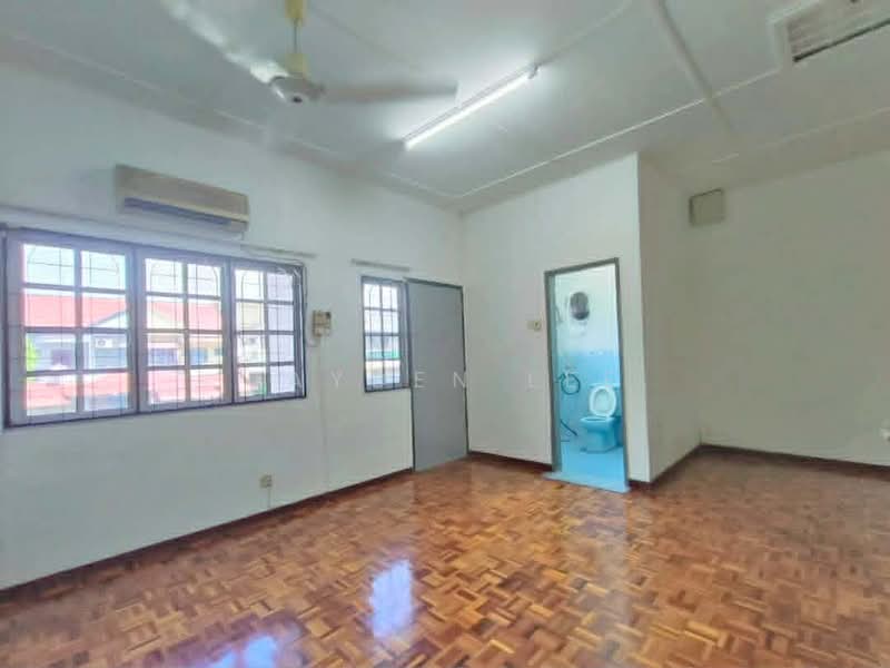 Rumah Teres 2 Tingkat untuk Disewa di BANDAR PUCHONG JAYA (Puchong) - Jayden Lee - Bathroom - PropertyGuru.com.my